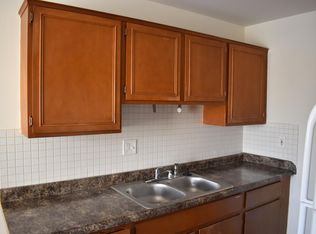 30468 Krauter St APT 1, Garden City, MI 48135