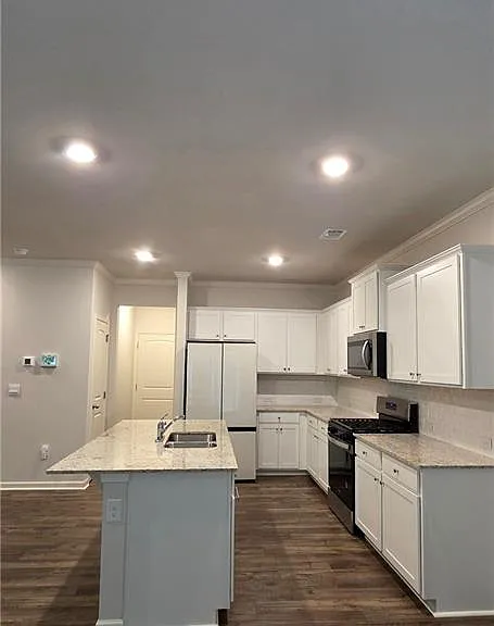 3370 Greyton Dr — Photo 6
