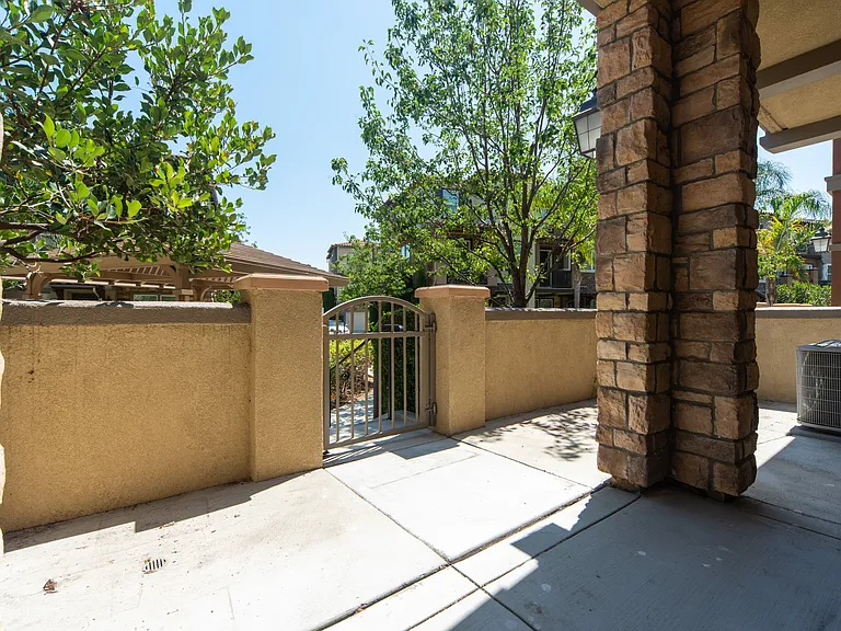 16145 Sereno Ln — Photo 11