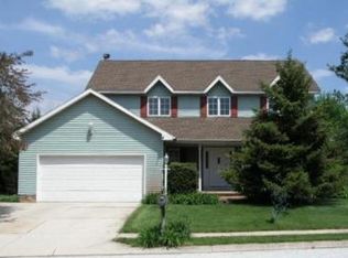 1827 Golden Eagle Dr, York, PA 17408