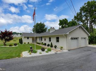 1555 Haven Croft Rd, Harrisburg, PA 17110