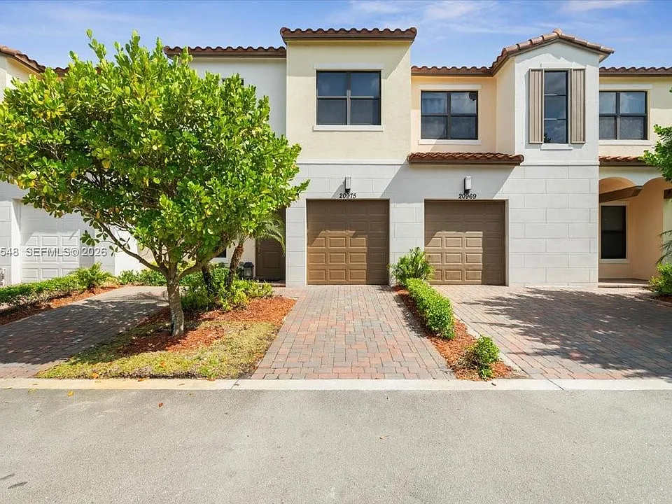 20975 NW 1st Ct