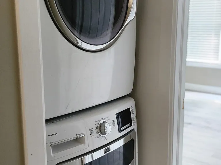 18 N Saint Bernard St #1 — Photo 2