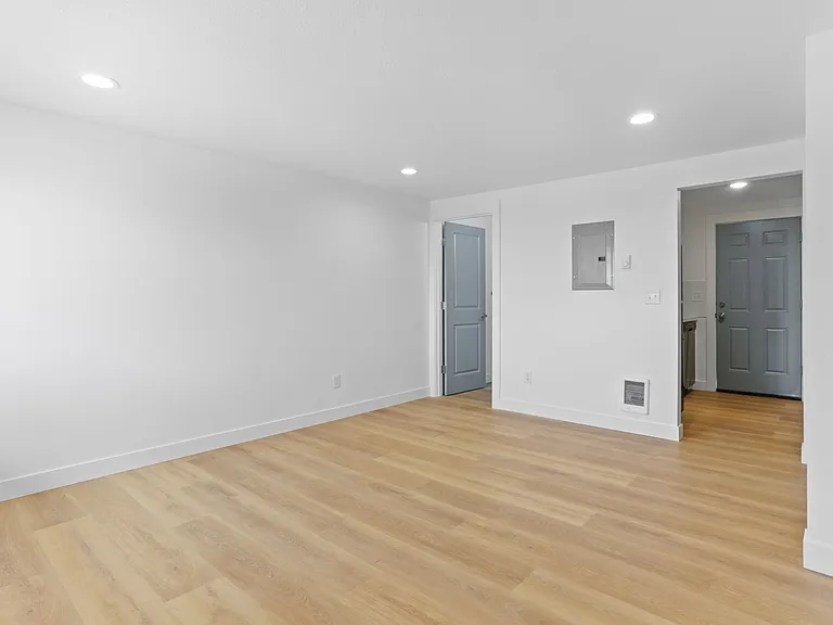 1407 W Marina Dr #2 — Photo 9
