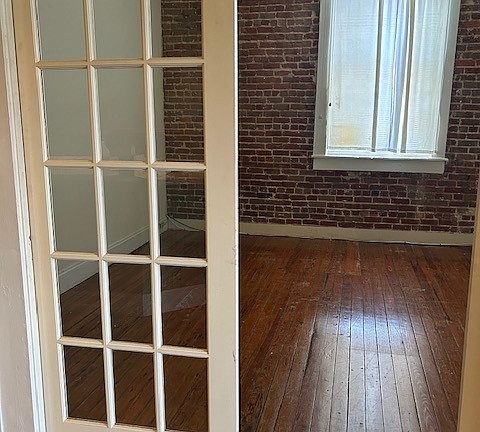 3rd image of 408 N Madison St #408