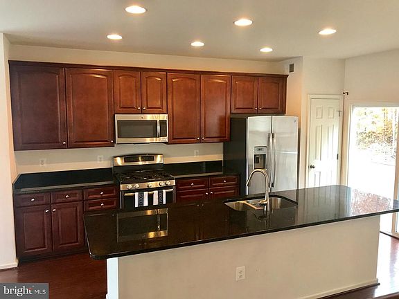 4th image of 9303 Dawkins Crest Cir