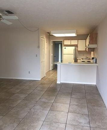 2nd image of 3417 SW Santa Barbara Pl APT 112
