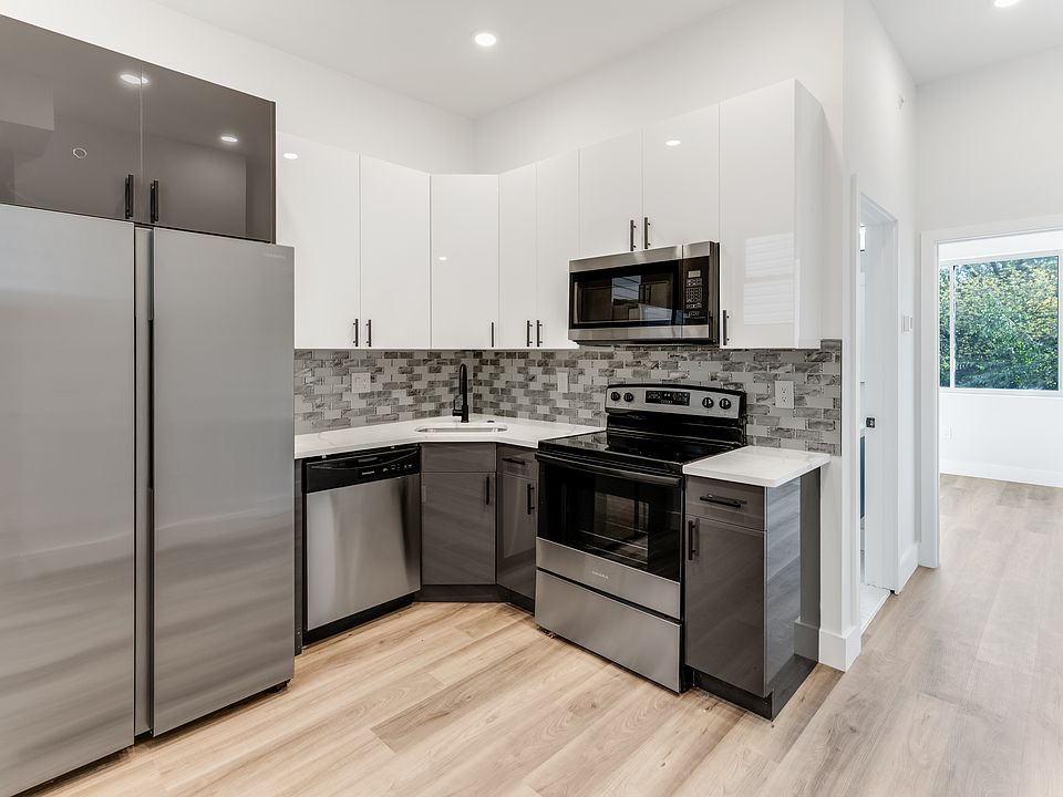1st image of 4311 Fairmount Ave #108B