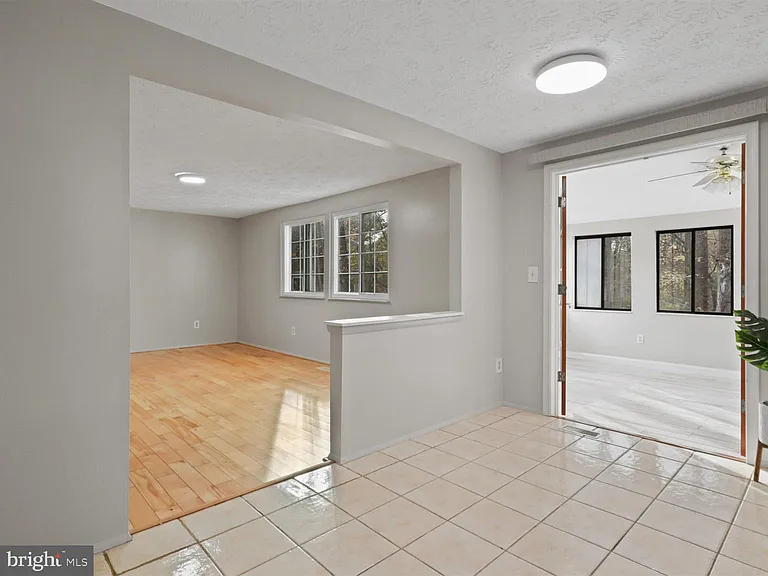 8463 Monarch Ct — Photo 8