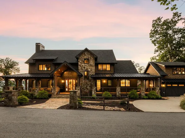 684 Overlook Rd, Blue Ridge, GA 30513
