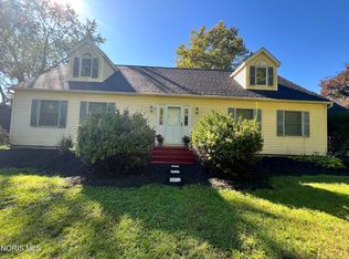 9815 Monclova Rd, Monclova, OH 43542