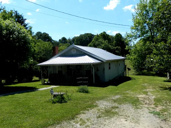 19 Old Highway 64 W, Hayesville, NC 28904