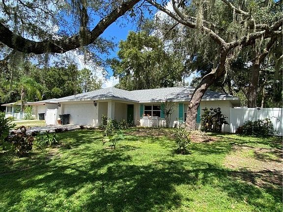 2nd image of 10077 E Lake Estates Dr