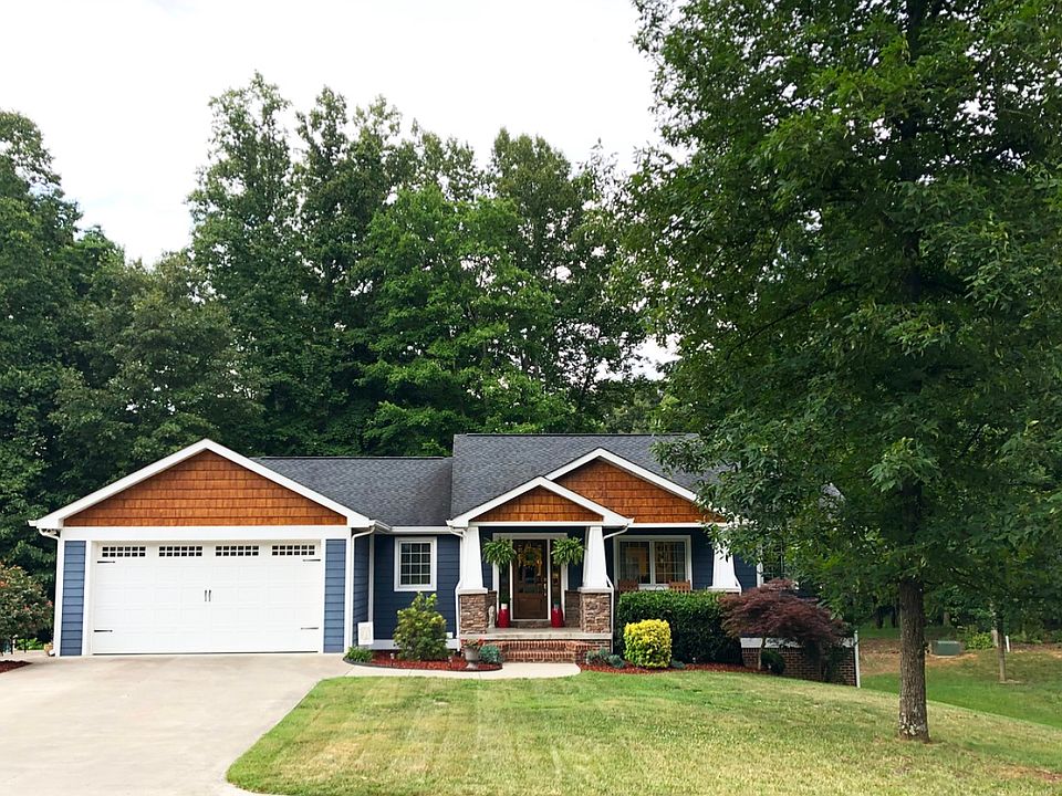 1st image of 519 Old Village Ct