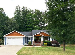 519 Old Village Ct, Church Hill, TN 37642