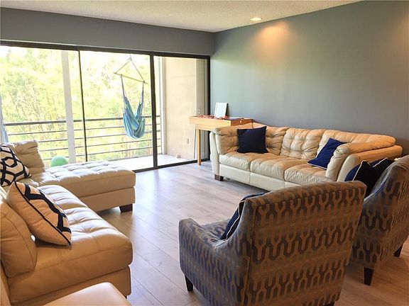 4th image of 4000 N Hills Drive #33