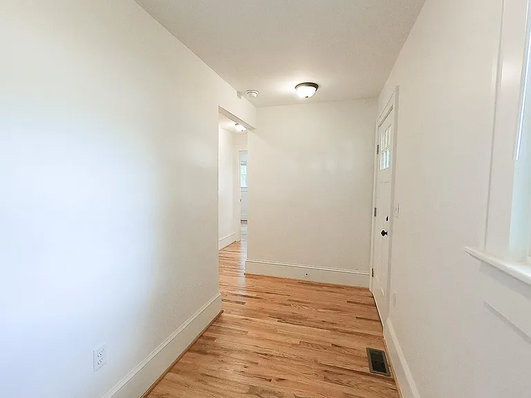 2 Norwood St — Photo 9