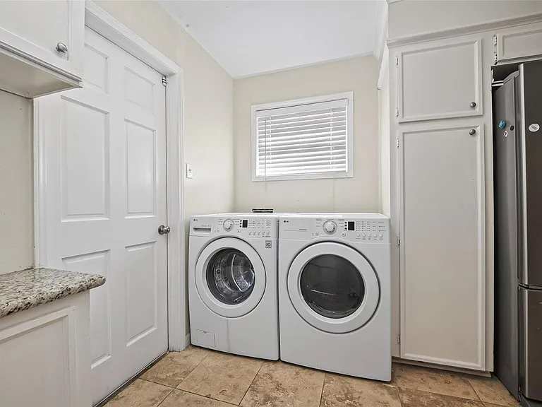 5310 Indigo St — Photo 30