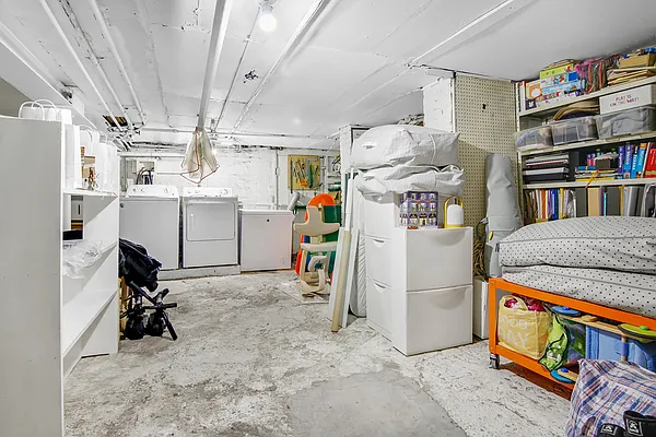 Sold by Dwell Residential Inc | media 46