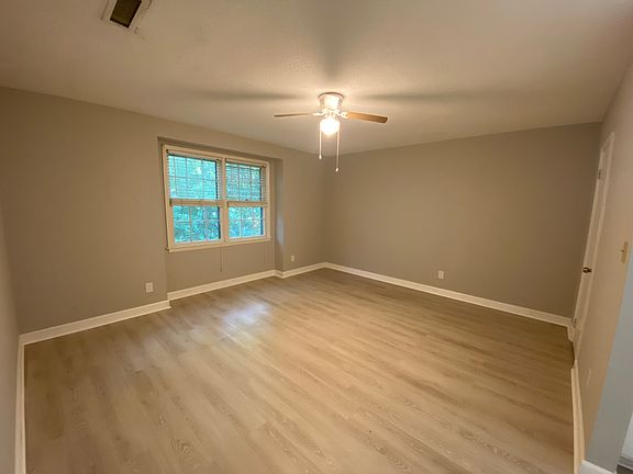 4th image of 921 Nottingham Dr