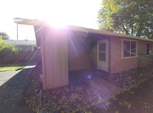 502 NW D St APT B, Grants Pass, OR 97526