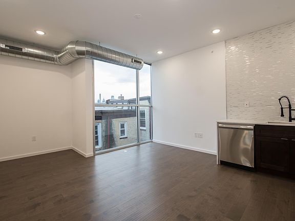 4th image of 1525 N 7th St #6