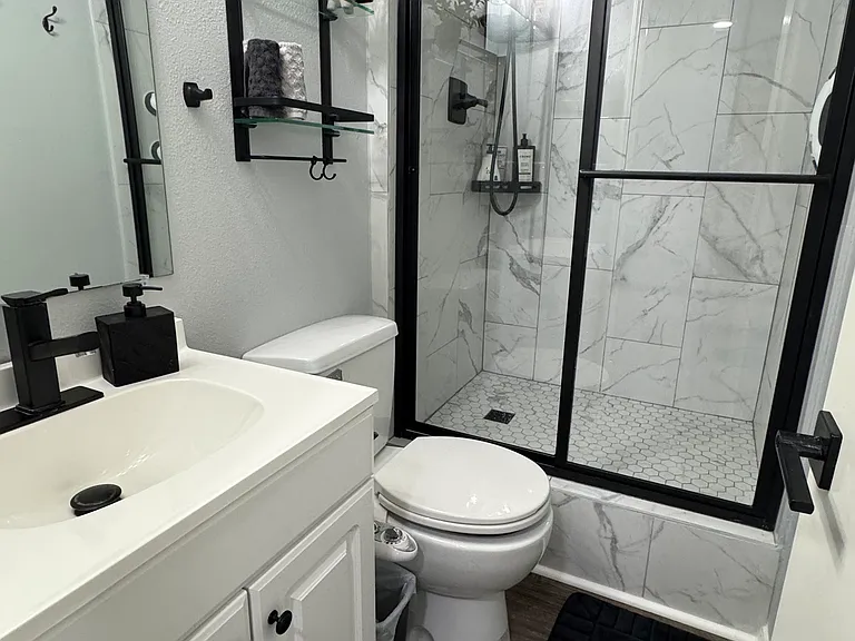 12 Elizabeth Dr — Photo 21