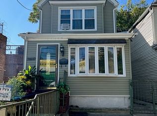 6350 Booth St, Rego Park, NY 11374