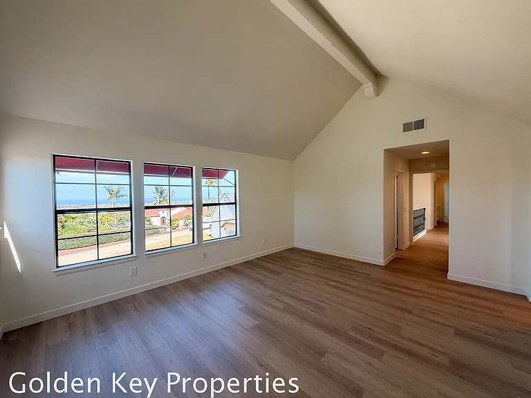 2230 Sara Way — Photo 15