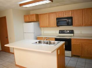 1145-1147 Prairie Ave, Janesville, WI 53545
