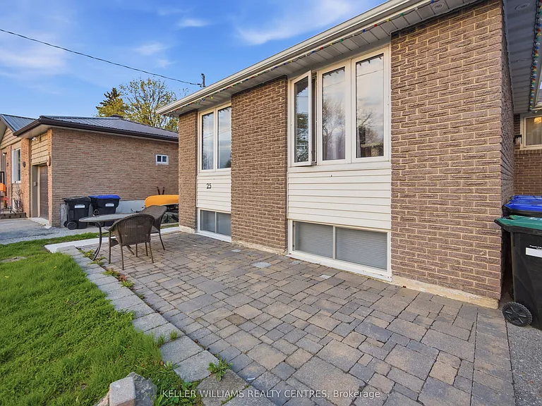 25 Townsend Ave #B — Photo 39
