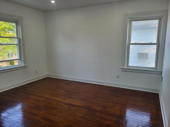 274 Summit Ave #2