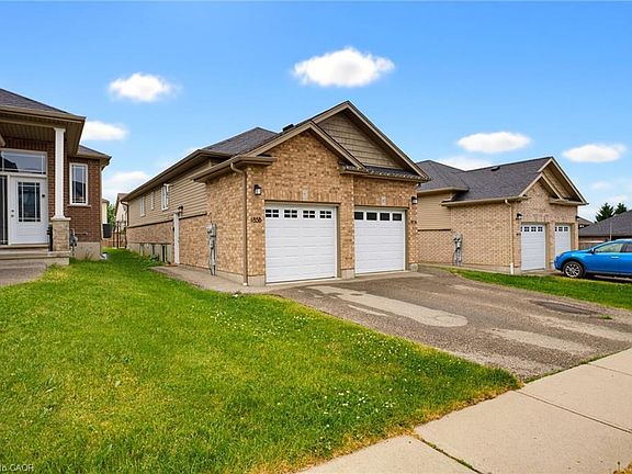 3rd image of 185 Wedgewood Dr