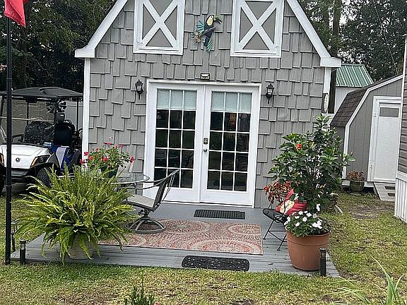 Separate man’s cave