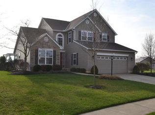 629 Village Park Dr, Powell, OH 43065