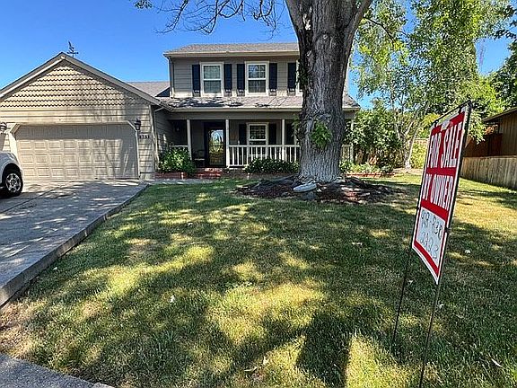 5th image of 2751 Barclay Rd