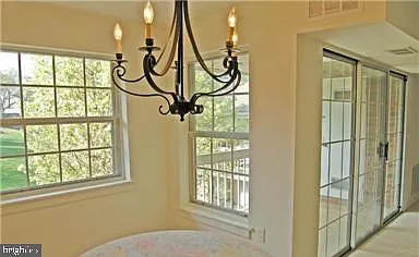 1933 Wilson Ln #301 — Photo 4