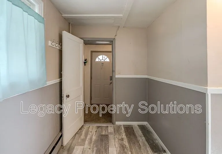 505 S 10th St #1/2 — Photo 6