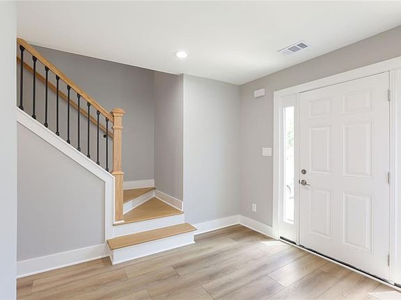 4th image of 759 Mountain Ridge Way