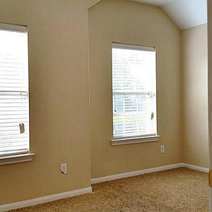 5th image of 7918 Berkely Ct