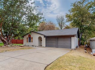 824 Rumfield Rd, White Settlement, TX 76108