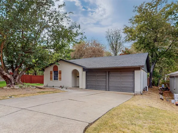 824 Rumfield Rd, White Settlement, TX 76108