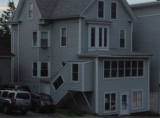 81 Broad St, Auburn, ME 04210