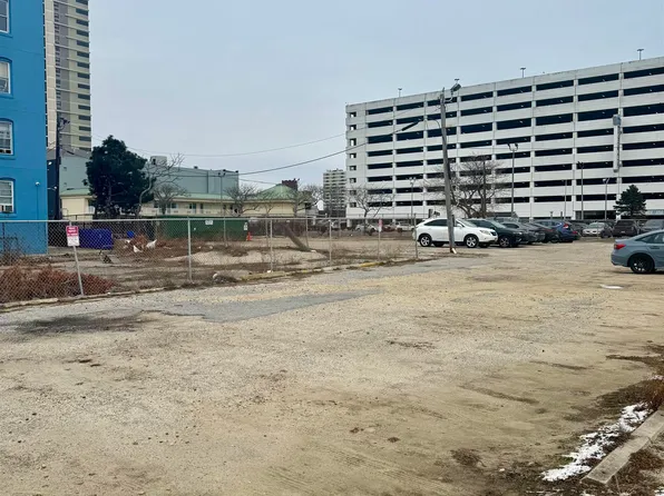 145 S South Carolina Ave, Atlantic City, NJ 08401