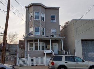 84 Washington Pl, Passaic, NJ 07055