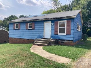 8832 Softwind Dr, Charlotte, NC 28273