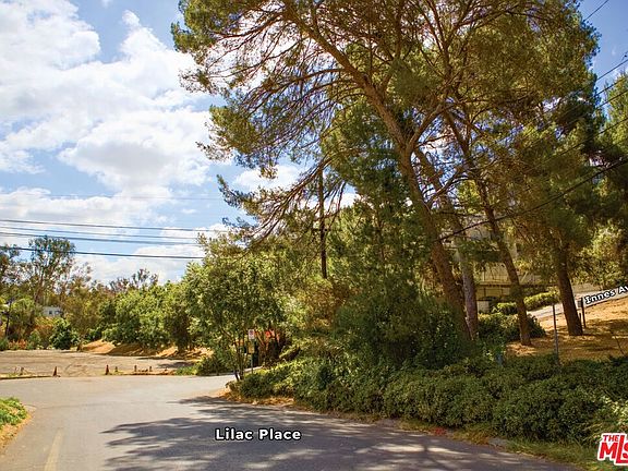 3rd image of 1204 Lilac Pl