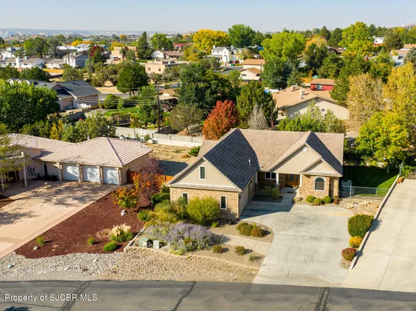 5917 Inverness Dr, Farmington, NM 87402