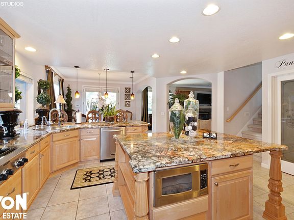 2nd image of 2505 Marina Point Ln