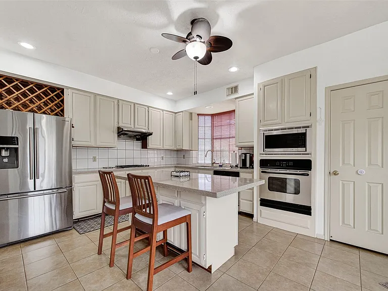 811 Colony Glen Ct — Photo 11